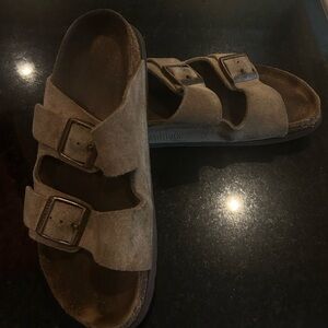Birkenstocks size 6
